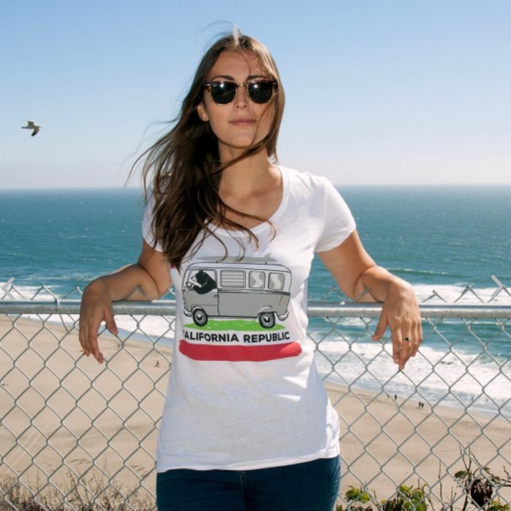 Headline Surfer Bear California Republic T-Shirt